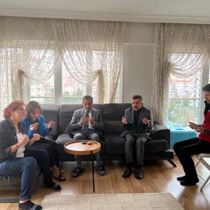 İl Müdürlüğümüze bağlı Sosyal Hizmet Merkezlerimiz tarafından İl genelinde kıymetli Şehit Yakınlarımızı ve Kahraman Gazilerimizi ziyaretlere devam ediyoruz.  - fotoğraf 3
