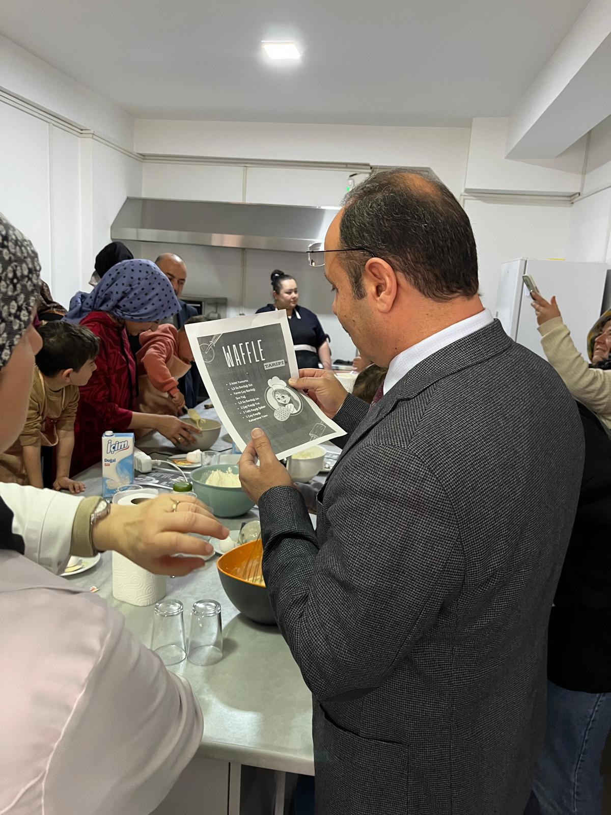 📍2025 Aile Yılı’nda Sevgiyle Hamur Açtık, Birlikte Sımsıcak Anılar Biriktirdik! - fotoğraf 3