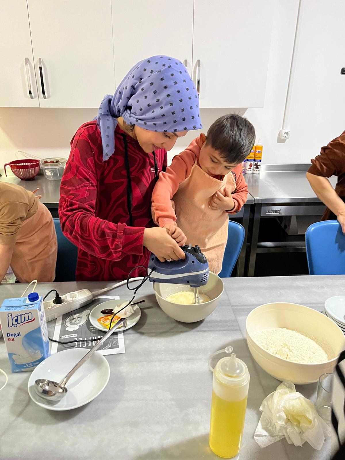 📍2025 Aile Yılı’nda Sevgiyle Hamur Açtık, Birlikte Sımsıcak Anılar Biriktirdik! - fotoğraf 4