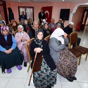 Valimiz Sayın Cüneyit Orhan TOPRAK Dr. İsmail Işık Huzurevi Yaşlı Bakım ve Rehabilitasyon Merkezimizi Ziyaret Etti - fotoğraf 6