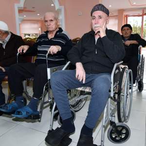 Valimiz Sayın Cüneyit Orhan TOPRAK Dr. İsmail Işık Huzurevi Yaşlı Bakım ve Rehabilitasyon Merkezimizi Ziyaret Etti - fotoğraf 7