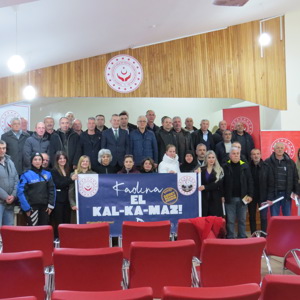 2025 Aile Yılı Kapsamında Muhtarlara Koruyucu Aile ve Kadına Yönelik Şiddetle Mücadele Eğitimi Verildi. - fotoğraf 6