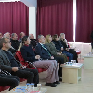 2025 Aile Yılı Kapsamında Muhtarlara Koruyucu Aile ve Kadına Yönelik Şiddetle Mücadele Eğitimi Verildi. - fotoğraf 4