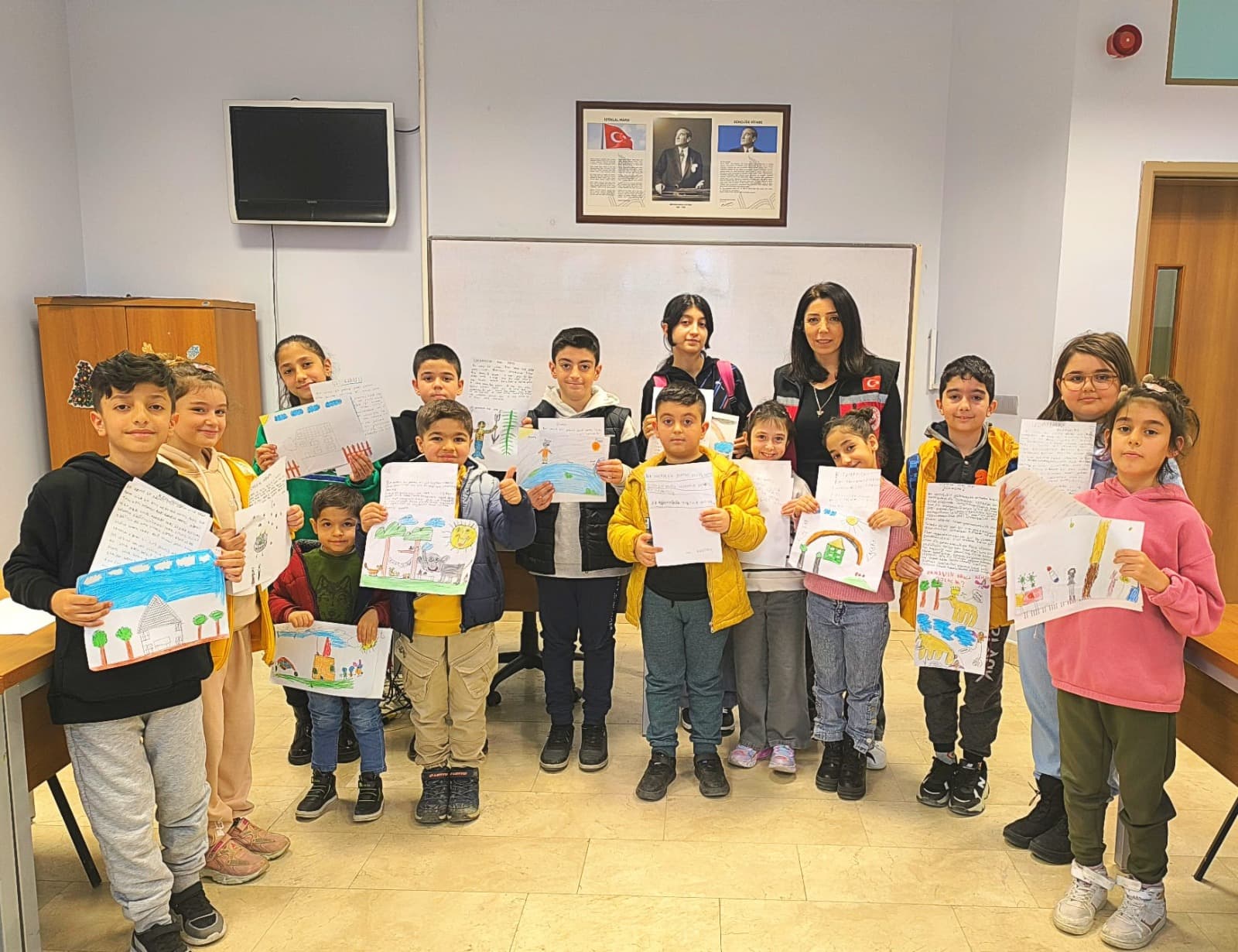 Sosyal ve Ekonomik Destek (SED) Hizmet Modelinden yararlanan çocuklarımıza Okul Destek (ODES) Projesi kapsamında etkinlikler düzenlemeye devam ediyoruz.