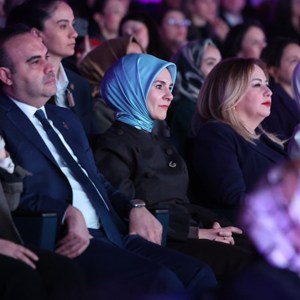 Bakanımız Göktaş, "Halkbank Üreten Kadınlar Yarışması Ödül Töreni"nde konuştu: - fotoğraf 2