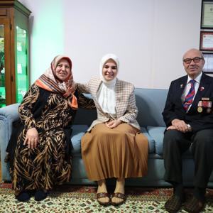 Aile ve Sosyal Hizmetler Bakanımız Göktaş'tan evliliklerinin 50. yılını kutlayan Küçük çiftine sürpriz ziyaret - fotoğraf 3