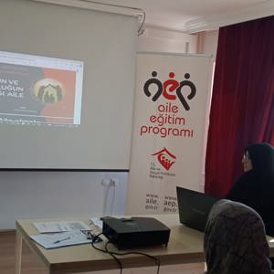 "Huzurun, Mutluluğun Kaynağı Olarak Ailemiz" Söyleşisi Yapıldı - fotoğraf 3
