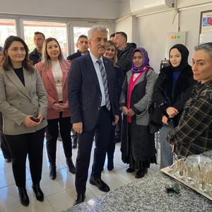 Sayın Valimiz Mehmet MAKAS, Yahşihan Aile Destek Merkezini ziyaret etti. - fotoğraf 1