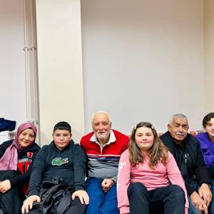 Yapbozun Parçaları Tamamlandı: Kuşaklar Arası Sevgi Dolu Buluşma - fotoğraf 2