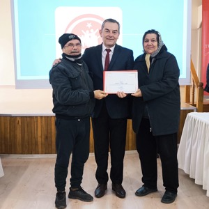 2025 Aile Yılı Etkinlikleri Kapsamında Koruyucu Aileler ve Evlat Edinme Ailelerine Eğitim Verildi.  - fotoğraf 8
