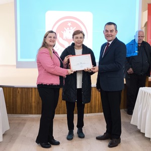 2025 Aile Yılı Etkinlikleri Kapsamında Koruyucu Aileler ve Evlat Edinme Ailelerine Eğitim Verildi.  - fotoğraf 11