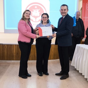 2025 Aile Yılı Etkinlikleri Kapsamında Koruyucu Aileler ve Evlat Edinme Ailelerine Eğitim Verildi.  - fotoğraf 19