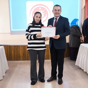 2025 Aile Yılı Etkinlikleri Kapsamında Koruyucu Aileler ve Evlat Edinme Ailelerine Eğitim Verildi.  - fotoğraf 20