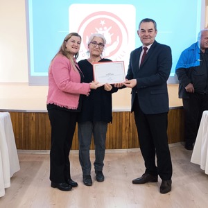 2025 Aile Yılı Etkinlikleri Kapsamında Koruyucu Aileler ve Evlat Edinme Ailelerine Eğitim Verildi.  - fotoğraf 23