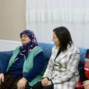 YARIM ASRI AŞAN SEVGİ VE SADAKAT HİKÂYELERİ. - fotoğraf 2