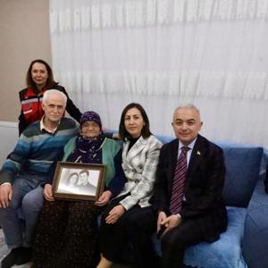 YARIM ASRI AŞAN SEVGİ VE SADAKAT HİKÂYELERİ. - fotoğraf 3