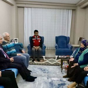 YARIM ASRI AŞAN SEVGİ VE SADAKAT HİKÂYELERİ. - fotoğraf 1