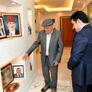 Vali Demiryürek, 2025 Aile Yılı’nda Uzun Yıllara Dayanan Aile Bağlarını Evlerinde Ziyaret Etti. - fotoğraf 4