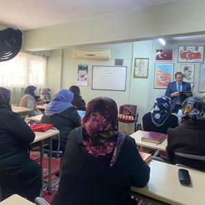 2025 "Aile Yılı" Etkinlikleri Kapsamında ilimiz Tevfikiye Kuran Kursunda annelere ” Tütün ve Madde Bağımlılığı “ konuların da eğitim verildi. - fotoğraf 3