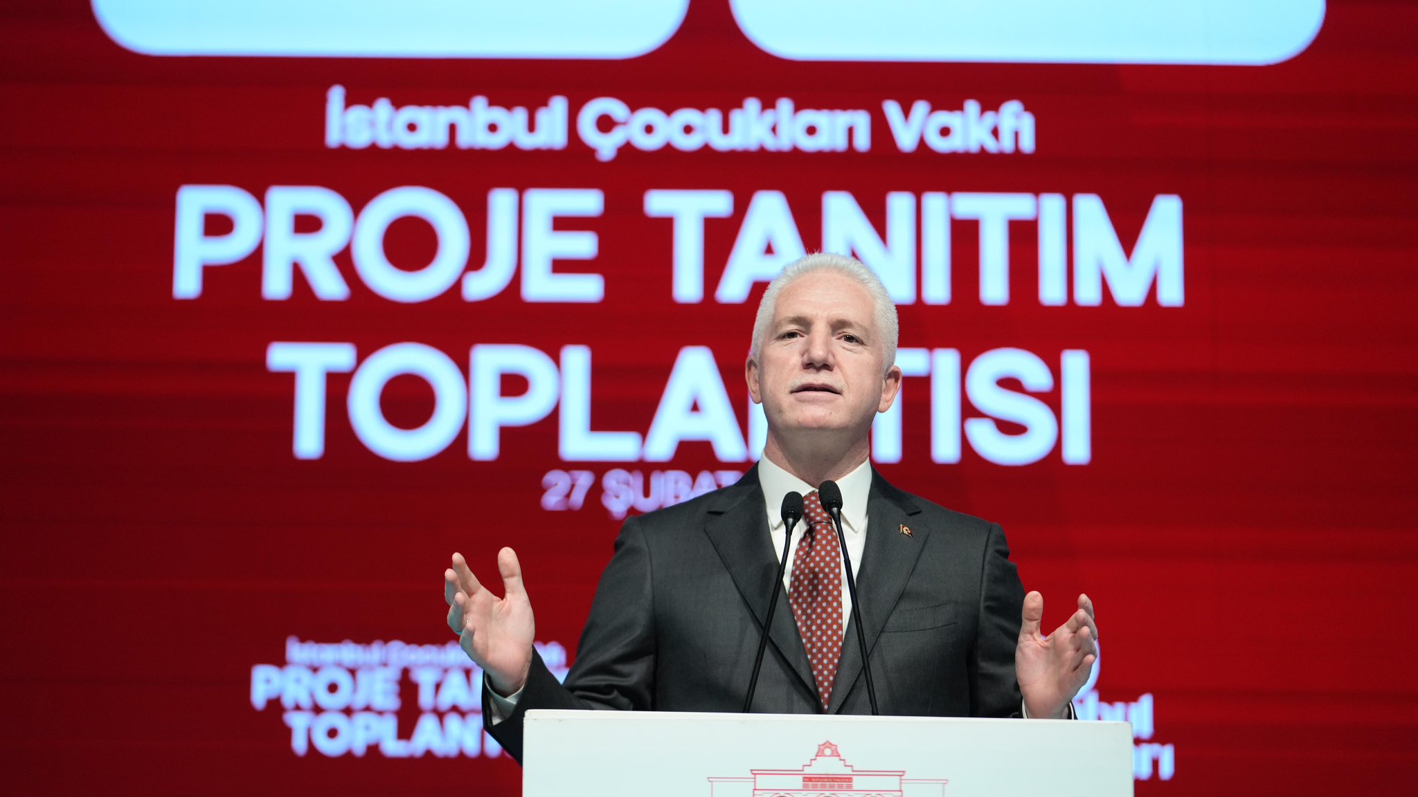 İstanbul Valimiz Sn. Davut GÜL başkanlığında İstanbul Çocukları Vakfı tanıtım toplantısına İl Müdürümüz Sn. Ömer TURAN katılım göstermiştir.