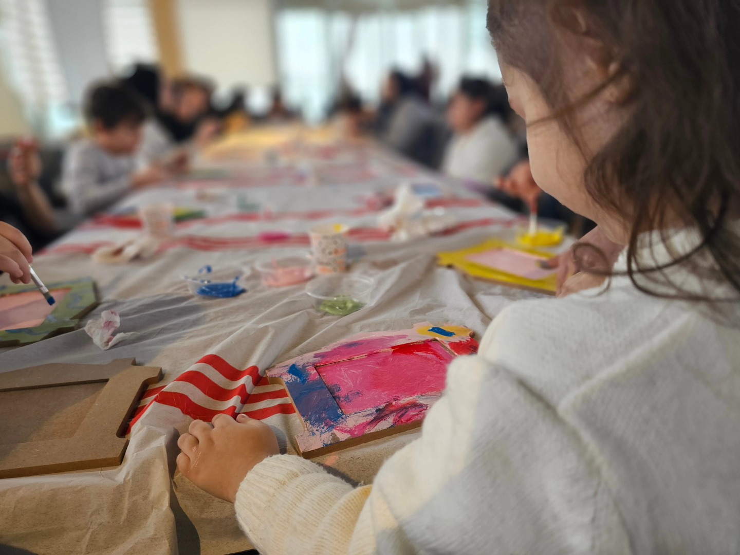 Mutlu Çocuklar, Gülen Yüzler!