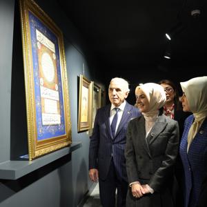 Bakanımız Göktaş "Zamanın İzlerinde Sanata Yolculuk" sergisinin açılışına katıldı - fotoğraf 3