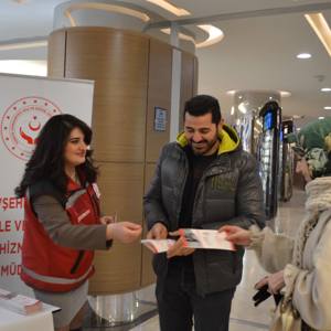 2025 Aile Yılı faaliyetleri kapsamında İlimizde Evlilik Kredisi, Doğum Yardımları ile Kadına Yönelik Şiddetin önlenmesine yönelik tanıtım standı açıldı - fotoğraf 1