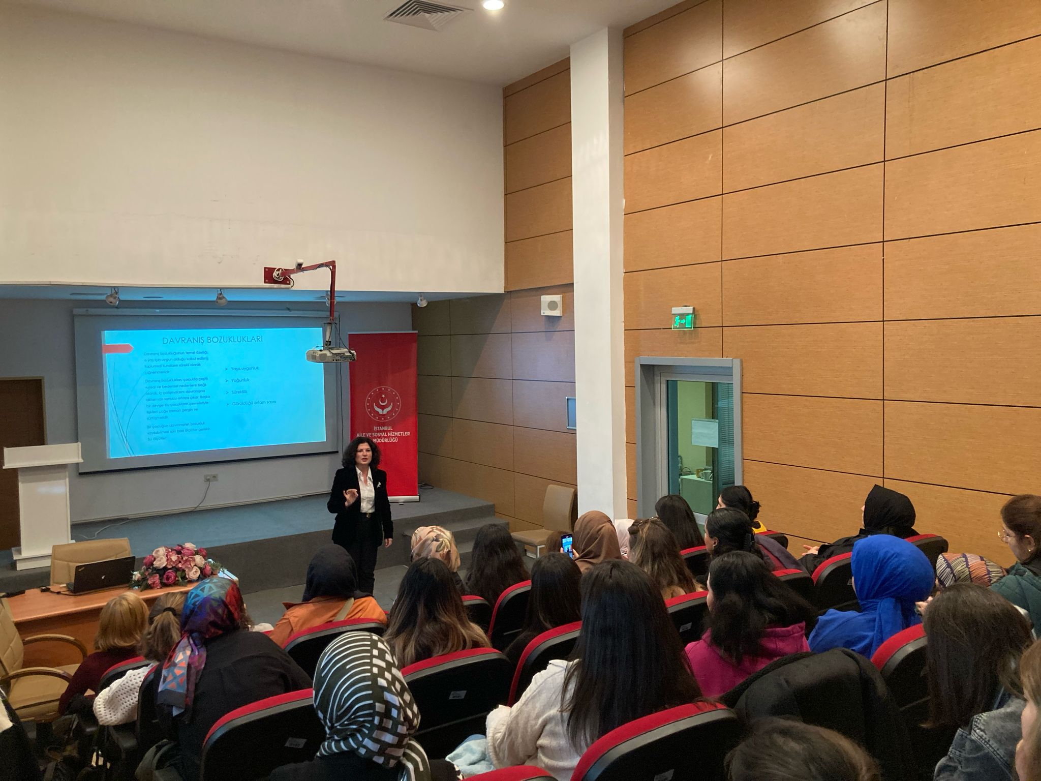 2025 Aile Yılı Faaliyetleri kapsamında; çocuk alanında görev alan bakım personelimize yönelik “Çocuklarda Görülen Uyum ve Davranış Sorunları” konulu eğitim gerçekleştirilmiştir.