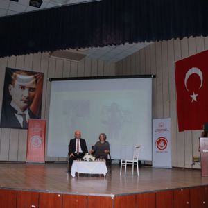 2025 Aile Yılı Etkinlikleri Kapsamında "İlham Veren Evlilik Hikayeleri" Söyleşisi  - fotoğraf 4