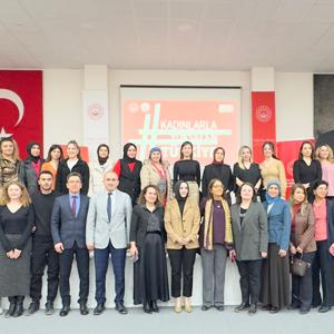 8 Mart Dünya Kadınlar günü münasebetiyle “Aile Yılı” söyleşisi düzenlendi. - fotoğraf 1
