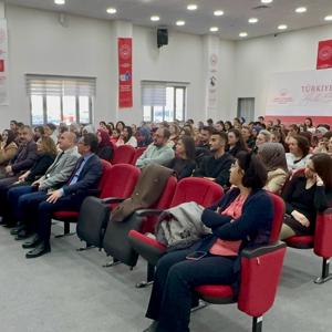 8 Mart Dünya Kadınlar günü münasebetiyle “Aile Yılı” söyleşisi düzenlendi. - fotoğraf 6