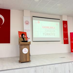 8 Mart Dünya Kadınlar günü münasebetiyle “Aile Yılı” söyleşisi düzenlendi. - fotoğraf 7