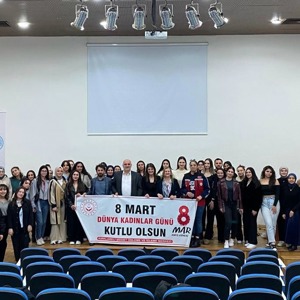 8 Mart Dünya Kadınlar Günü Kapsamında Kırklareli Üniversitesi’nde “Kırklareli’nde Kadın Olmak” Konulu Konferans Düzenledik. - fotoğraf 1
