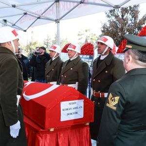 Şehidimiz Dr. Koray Arslan, Samsun’da Son Yolculuğuna Uğurlandı - fotoğraf 1