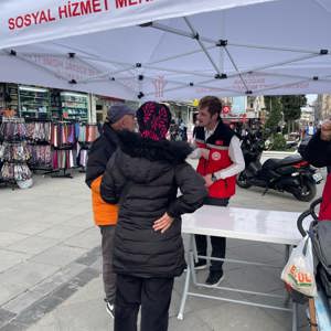 İl Müdürlüğümüze bağlı Sosyal Hizmet Merkezlerimiz tarafından İl genelinde sahaya çıkan ekiplerimiz şikayet mekanizmaları hakkında bilgilendirme ve broşür dağıtımı gerçekleştirilmiştir. - fotoğraf 2