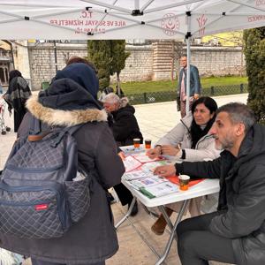 İl Müdürlüğümüze bağlı Sosyal Hizmet Merkezlerimiz tarafından İl genelinde sahaya çıkan ekiplerimiz şikayet mekanizmaları hakkında bilgilendirme ve broşür dağıtımı gerçekleştirilmiştir. - fotoğraf 6