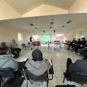 İl Müdürlüğümüz tarafından İlçe Psikososyal Destek Grubu Başkanlarının katılımıyla, Afet ve Acil Durum Müdahalelerinin koordinasyonuna yönelik eğitim gerçekleştirilmiştir. - fotoğraf 2