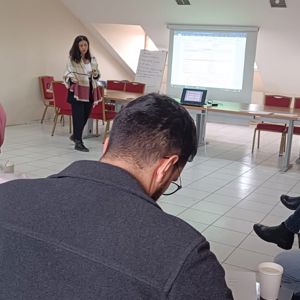 İl Müdürlüğümüz tarafından İlçe Psikososyal Destek Grubu Başkanlarının katılımıyla, Afet ve Acil Durum Müdahalelerinin koordinasyonuna yönelik eğitim gerçekleştirilmiştir. - fotoğraf 1