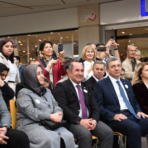 8 Mart Dünya Kadınlar Günü Sergi Açılışını Valimiz Hulusi ŞAHİN gerçekleştirdi. - fotoğraf 7