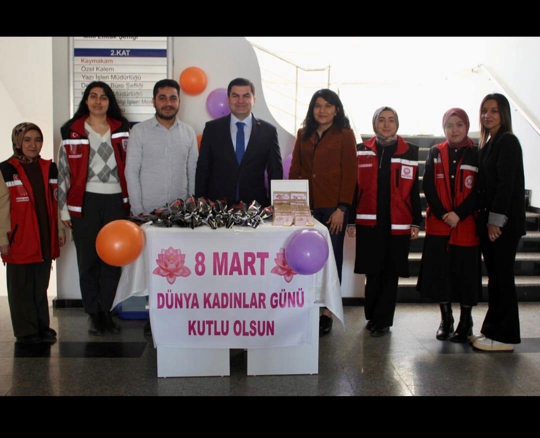 8 MART DÜNYA KADINLAR GÜNÜ'NÜ KUTLADIK - fotoğraf 7