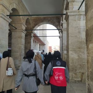 2025 'Aile Yılı' kapsamında Şehit Yakınlarımız ile Hırka-i Şerif, Fatih Sultan Mehmet Türbesi ve Mehmet Emin Tokadi Türbesini ziyaret ediyoruz. - fotoğraf 3
