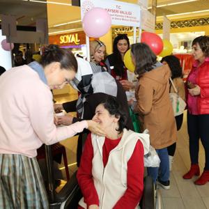 İl Müdürümüz Arzu ÇINGIR 8 Mart Dünya Kadınlar Günü Etkinlikleri Kapsamında Stant Açılışı Yaptı - fotoğraf 1