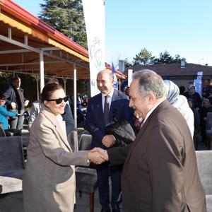 İl Müdürümüz Arzu ÇINGIR, akülü araç dağıtımı programına katıldı - fotoğraf 1