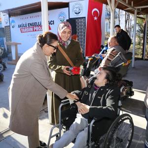 İl Müdürümüz Arzu ÇINGIR, akülü araç dağıtımı programına katıldı - fotoğraf 3
