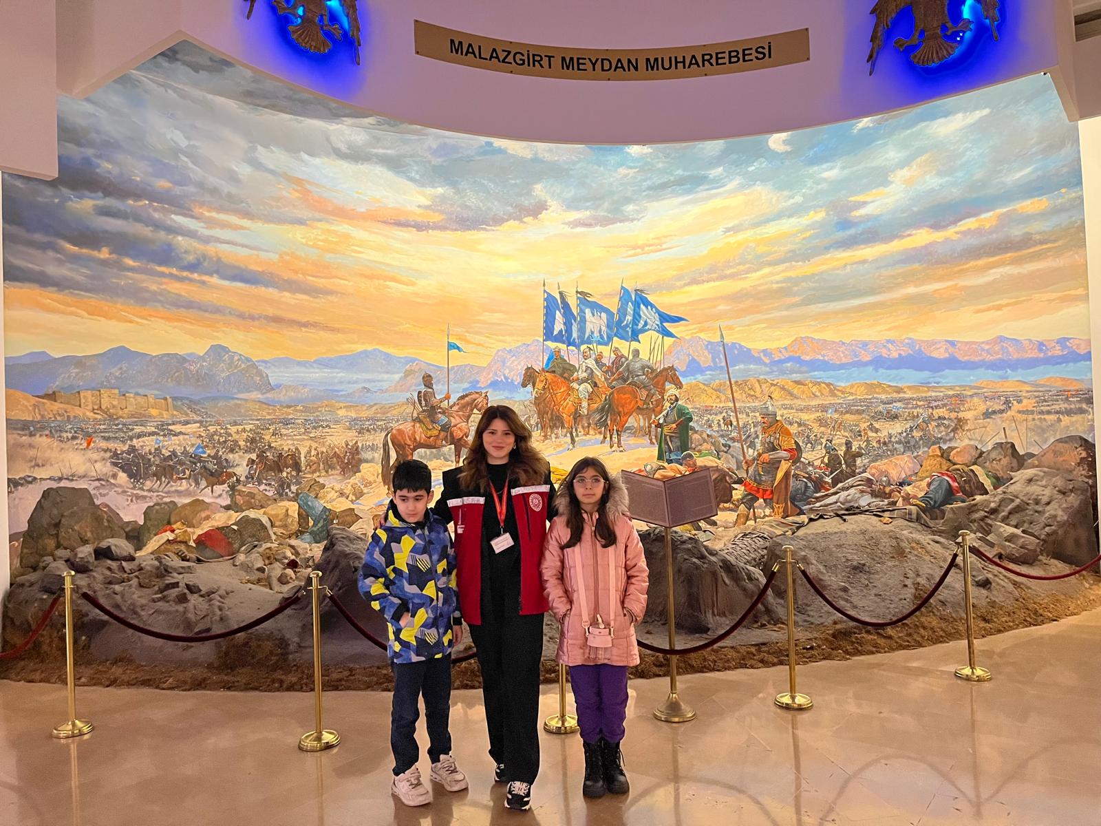 Sosyal ve Ekonomik Destek (SED) Hizmet Modelinden yararlanan çocuklarımıza Okul Destek (ODES) Projesi kapsamında etkinlikler düzenlemeye devam ediyoruz.