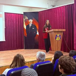 Kadına Yönelik Şiddetle Mücadele ve Erken Yaşta ve Zorla Evliliklerle Mücadele Eğitimleri Verildi. - fotoğraf 3