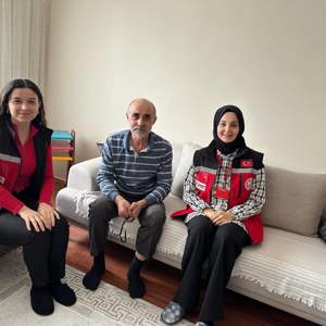 İl Müdürlüğümüze bağlı Sosyal Hizmet Merkezlerimiz tarafından İl genelinde kıymetli Şehit Yakınlarımız ve Kahraman Gazilerimizi ziyaretlere devam ediyoruz.  - fotoğraf 3