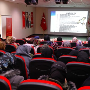 Kadın İstihdamı ve İş Hayatındaki Yeri Konulu Aile Söyleşisi - fotoğraf 5