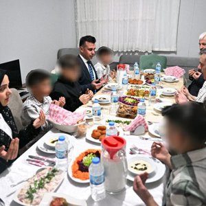 Ramazanda Çocuklarımızla İftarda Bir Aradayız - fotoğraf 1
