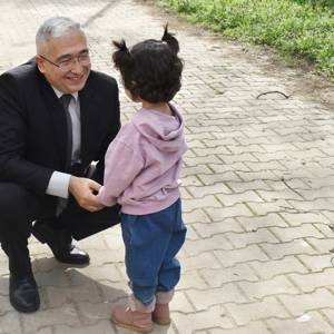İl Müdürümüz Faruk UYSAL, Muharip Gaziler Derneği 2. Başkanı Çetin DİZDAROĞLU ile birlikte Sırameşeler Çocuk Evleri Sitesi'ne ziyaret gerçekleştirdi. - fotoğraf 3